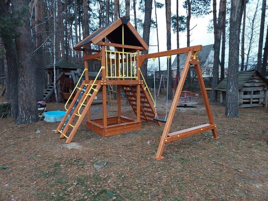 Відкриття оновленого дитячого майданчика в Білогородці